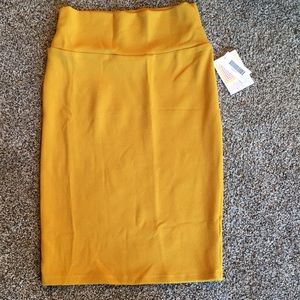 Solid mustard yellow lularoe Cassie skirt